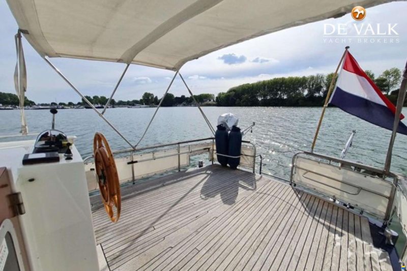 Linssen STURDY 1000 AC ROYAL