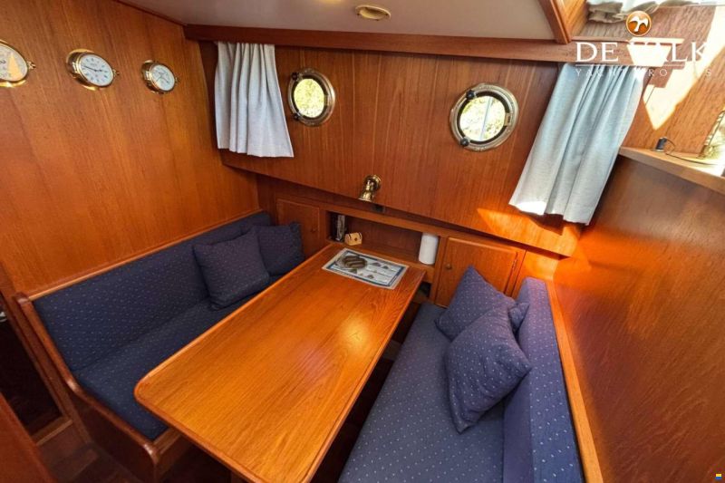 Linssen STURDY 1000 AC ROYAL