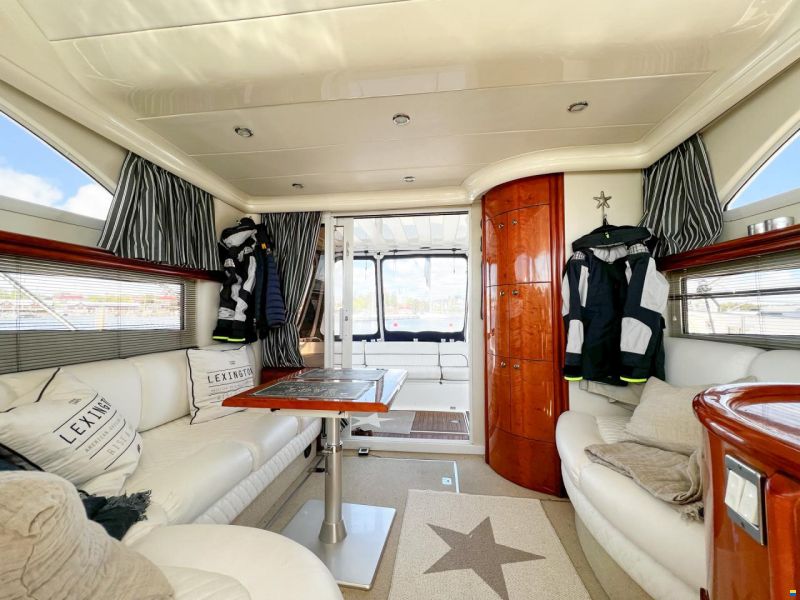 Fairline Phantom 38