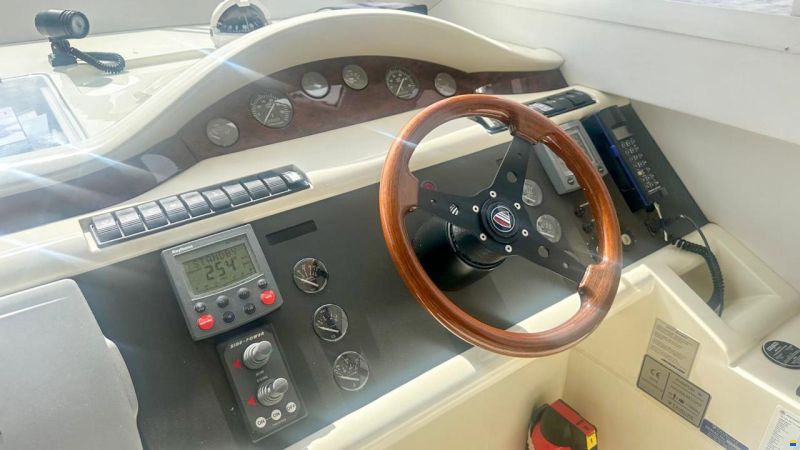 Fairline Phantom 38