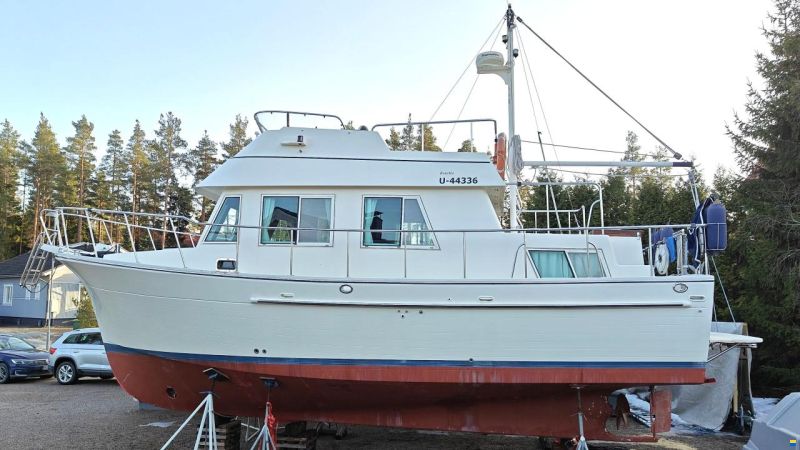 Coral Bay 34