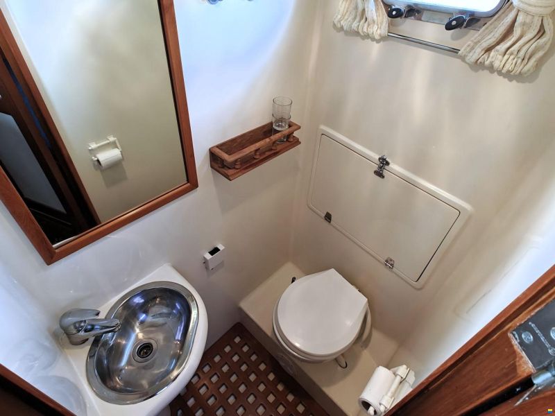Coral Bay 34