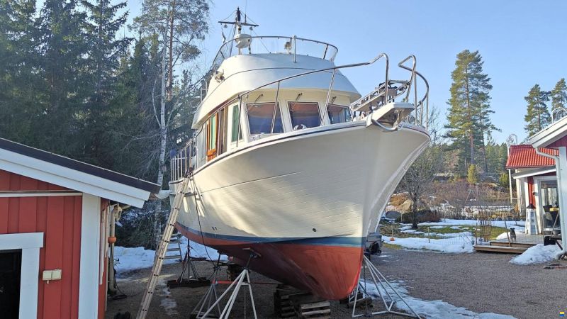 Coral Bay 34