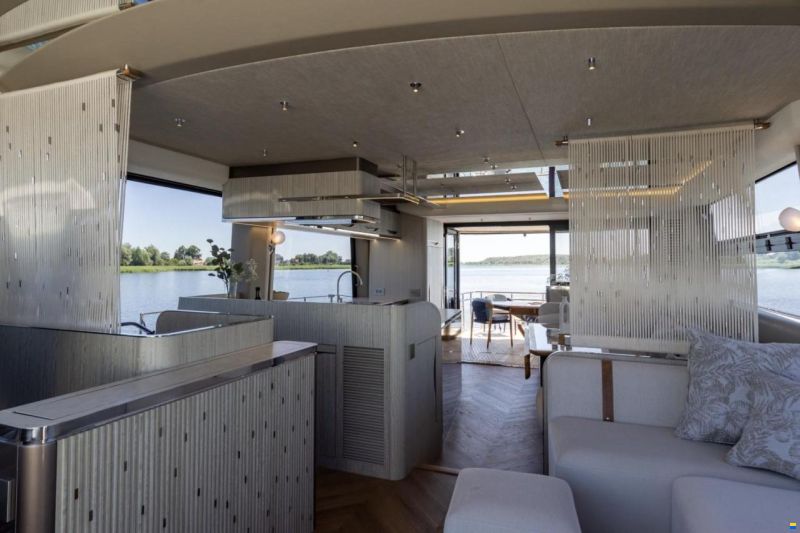 Galeon 620 Fly