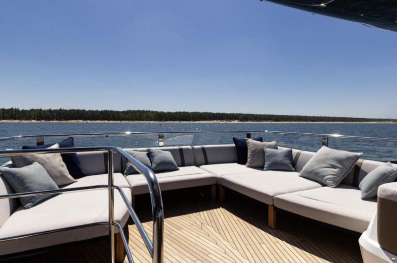 Galeon 620 Fly