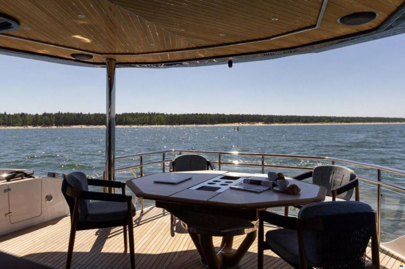Galeon 620 Fly