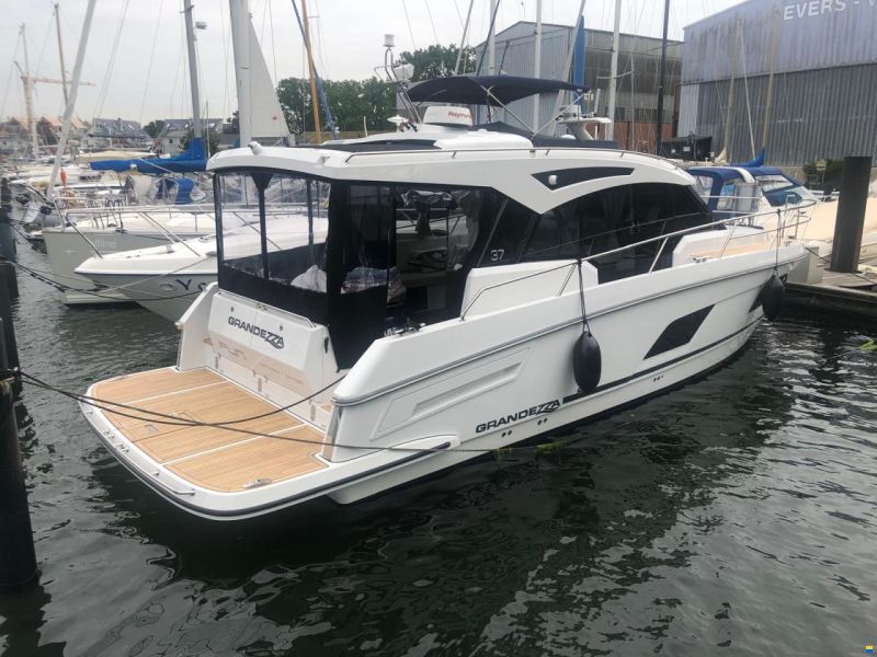 Grandezza 37 CA
