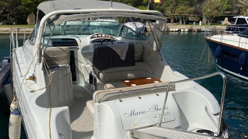 Crownline CR 330