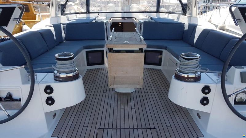 Beneteau Oceanis 55