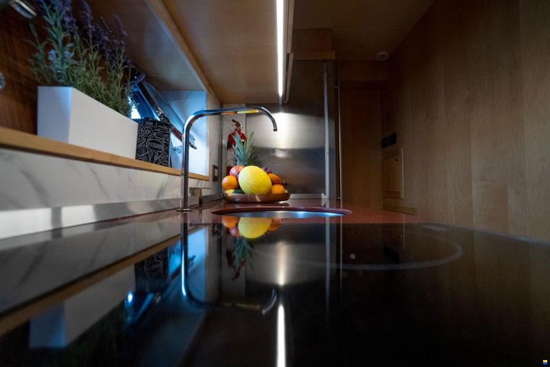 Fashion Yachts 68