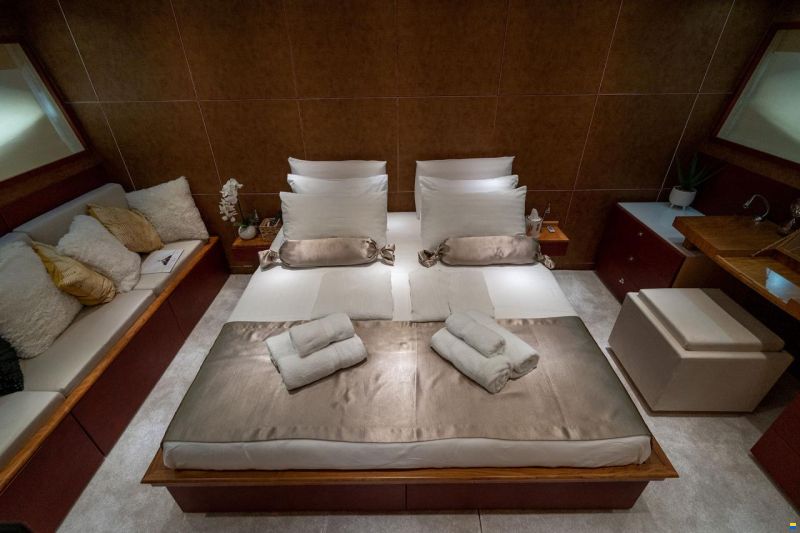Fashion Yachts 68