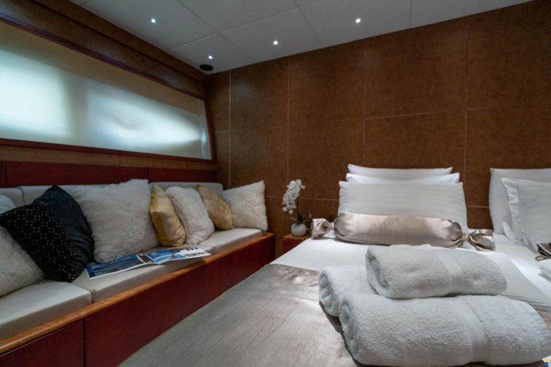 Fashion Yachts 68