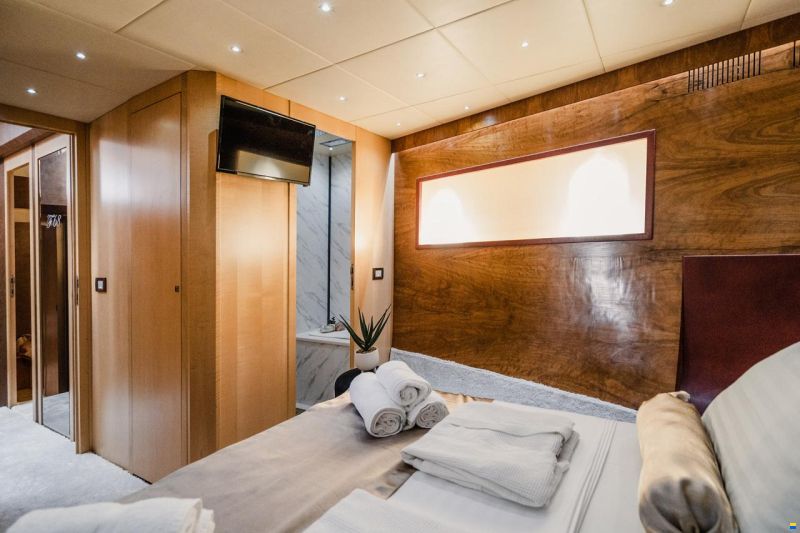 Fashion Yachts 68