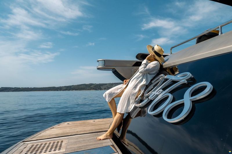 Fashion Yachts 68