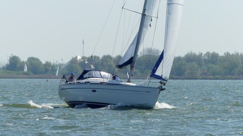Bavaria 37 C 3-cabin