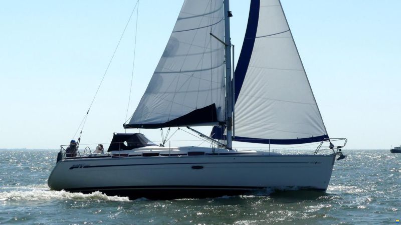 Bavaria 37 C 3-cabin