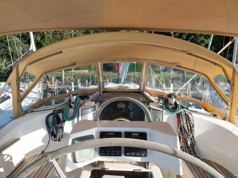 Beneteau Oceanis 351