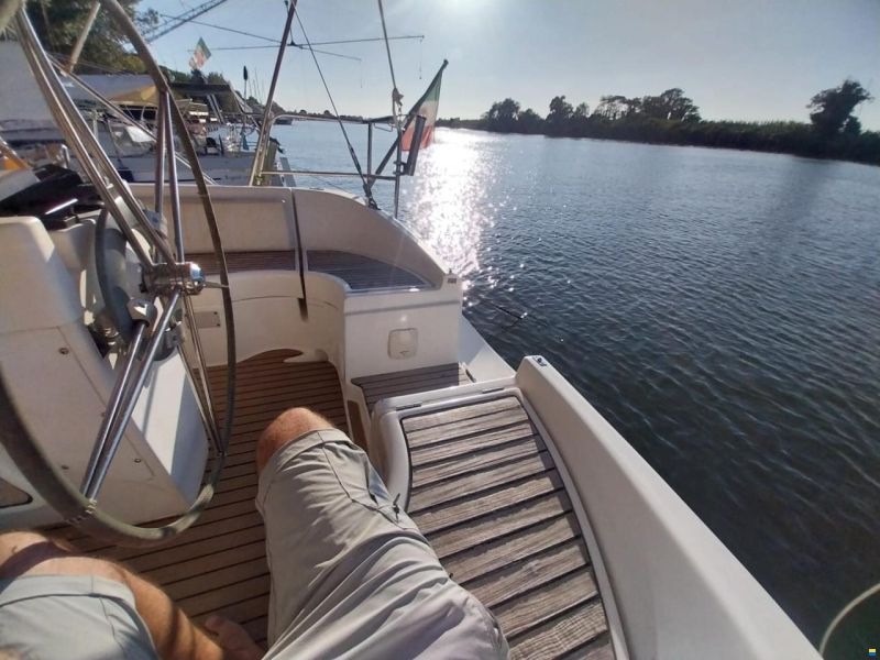 Beneteau Oceanis 351