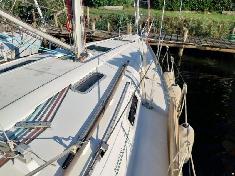 Beneteau Oceanis 351