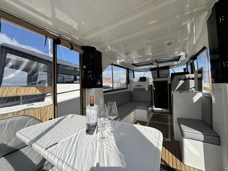 D 10 lougne top ELECTRIC