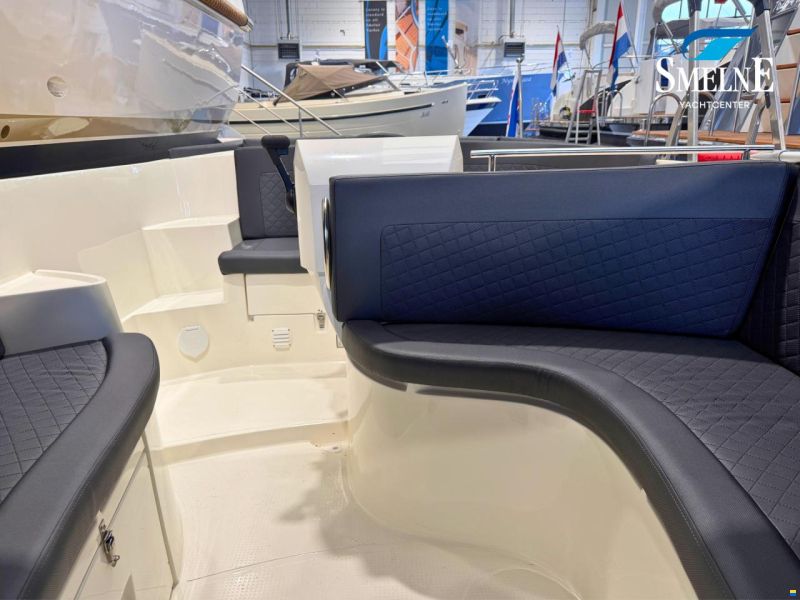 Topcraft 605 Tender