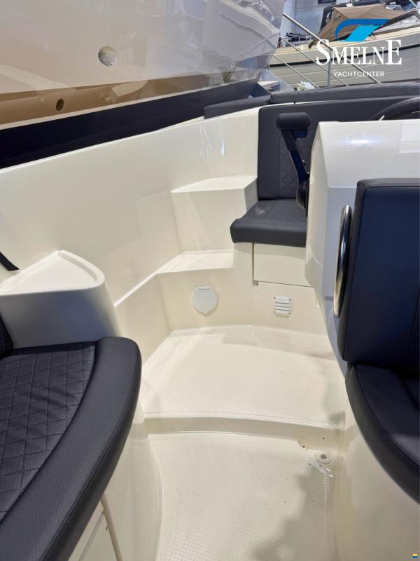 Topcraft 605 Tender