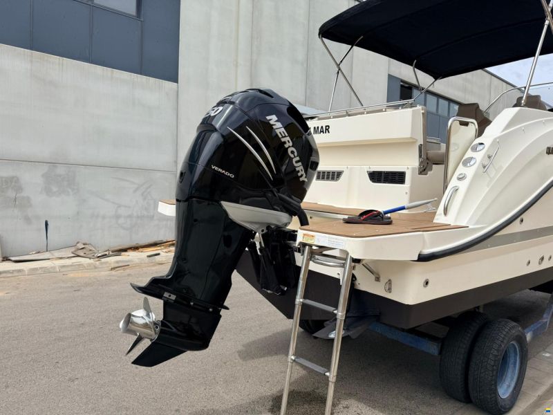 Quicksilver 805 Sundeck