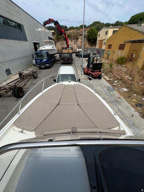 Quicksilver 805 Sundeck