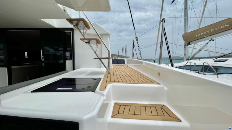 Dufour Catamarans 48
