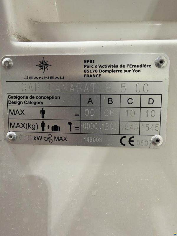Jeanneau Cap Camarat 8,5 CC