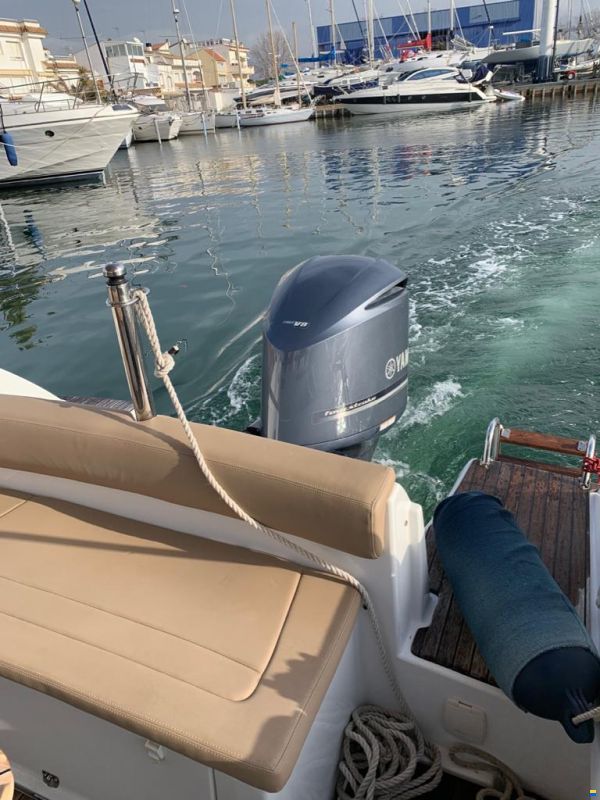Jeanneau Cap Camarat 8,5 CC