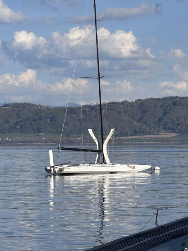 Quant Q23 Scow Foiler