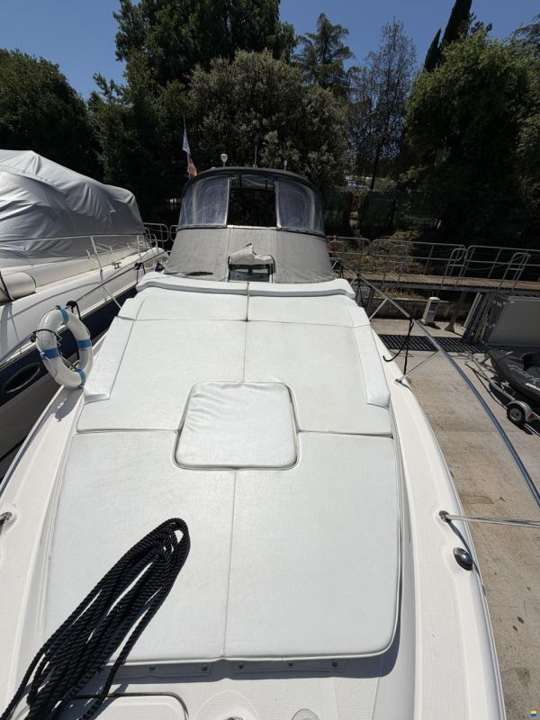 Sea Ray 335 Sundancer