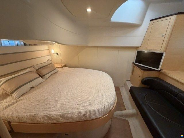 Cranchi MEDITERRANEE 43 HARD TOP