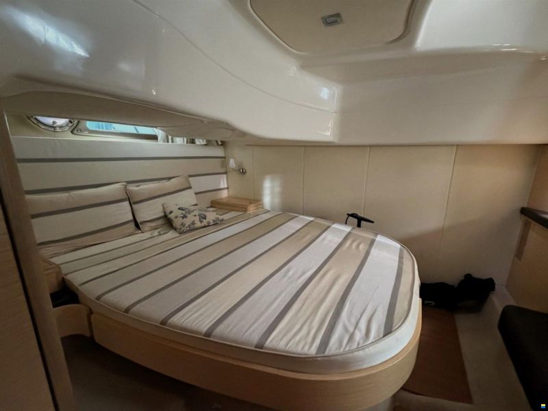 Cranchi MEDITERRANEE 43 HARD TOP