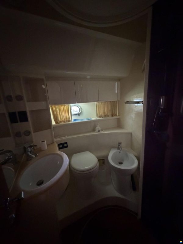 Ferretti 530