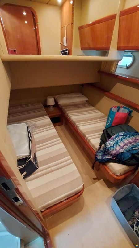 Ferretti 530