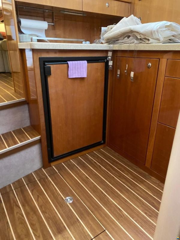 Riviera 40 Fly