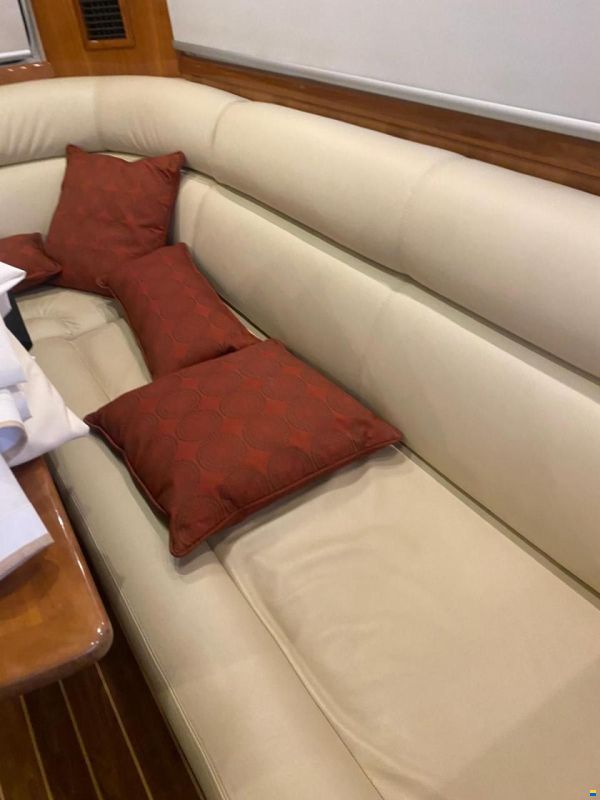 Riviera 40 Fly