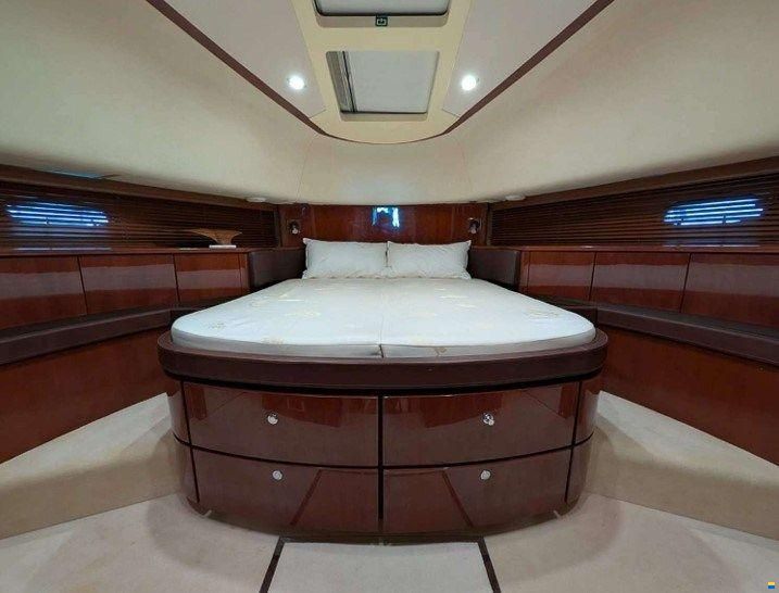 Fairline SQUADRON 68