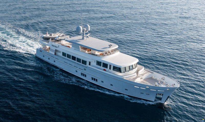 Van der Valk Custom Explorer