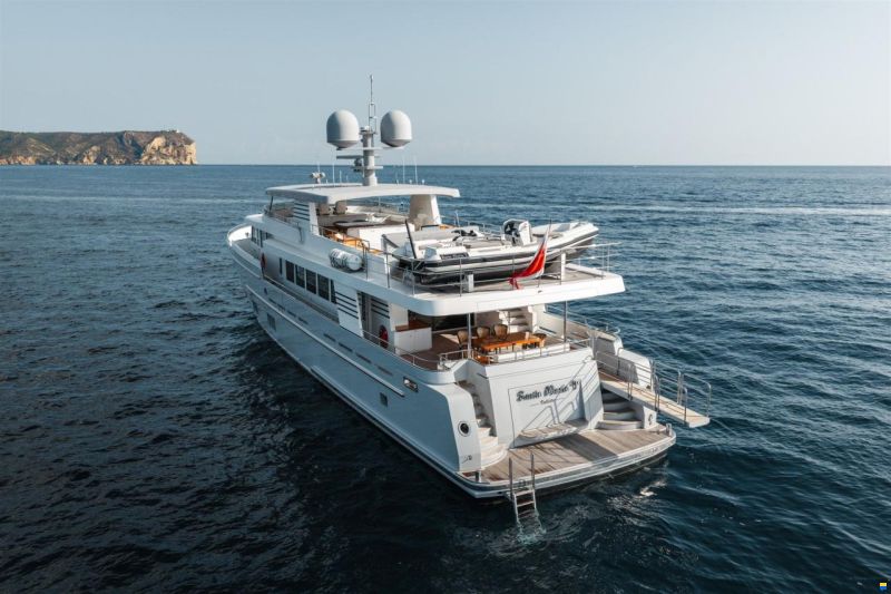 Van der Valk Custom Explorer