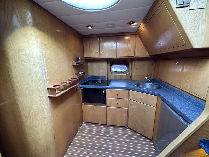 Pfeil 550 Fly