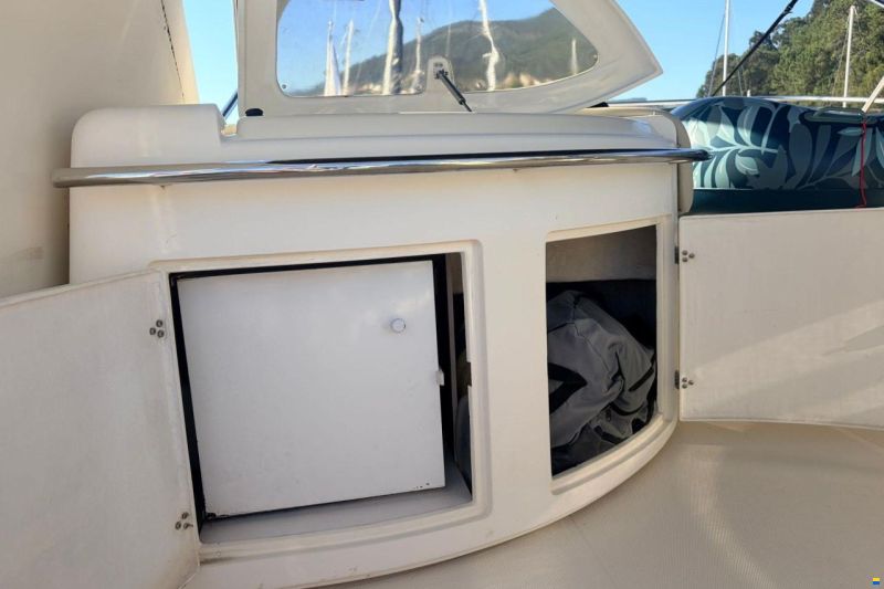 Azimut 55E
