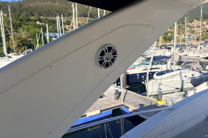 Azimut 55E