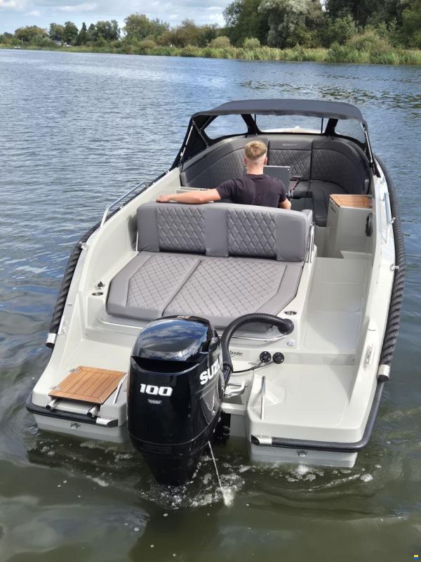 Topcraft 627 Tender