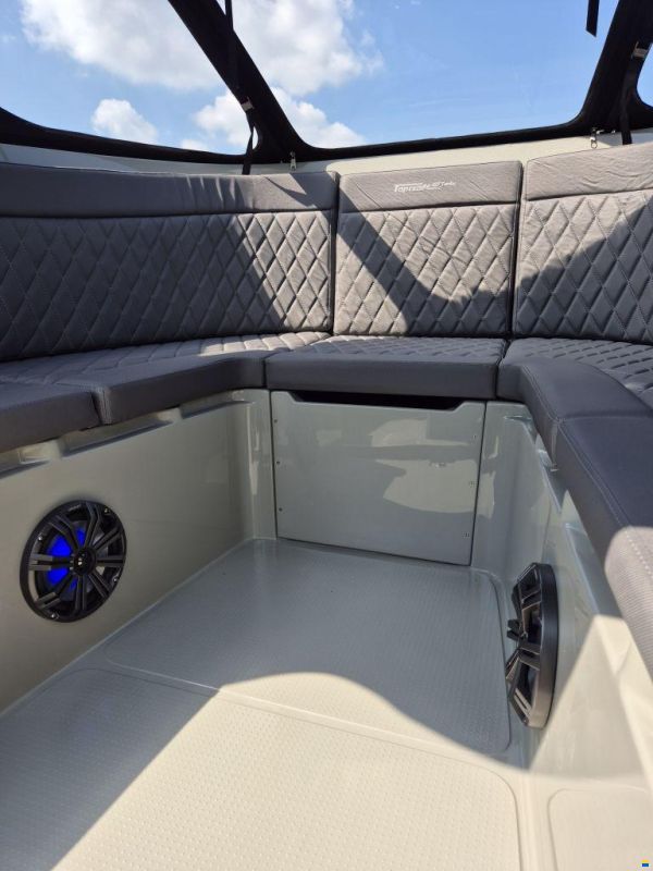 Topcraft 627 Tender