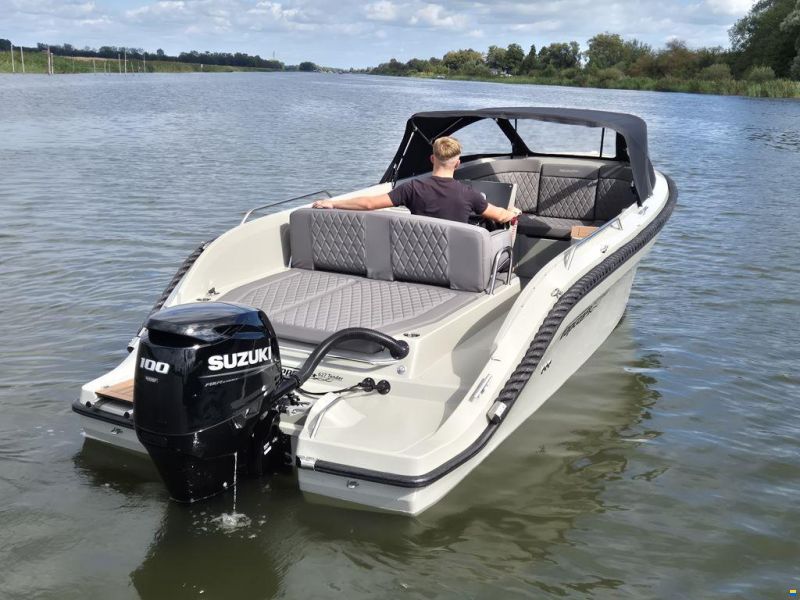 Topcraft 627 Tender