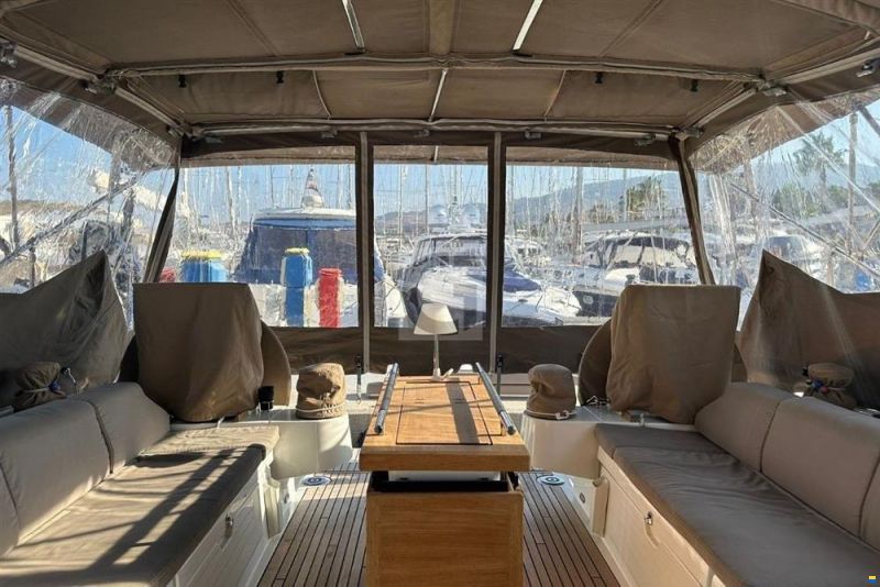 Beneteau Oceanis 55