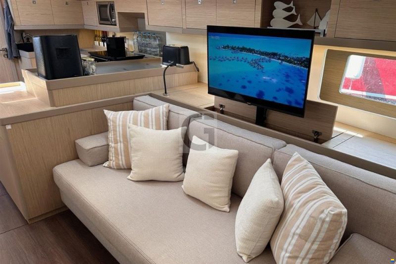 Beneteau Oceanis 55